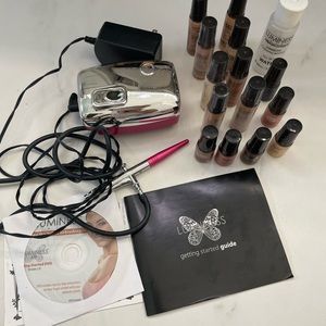 Luminess airbrush system with 17 makeup shades
